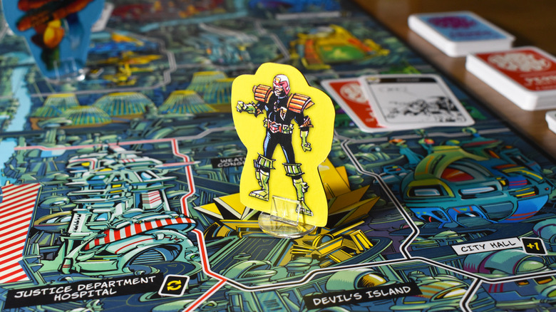 judge dredd board game component