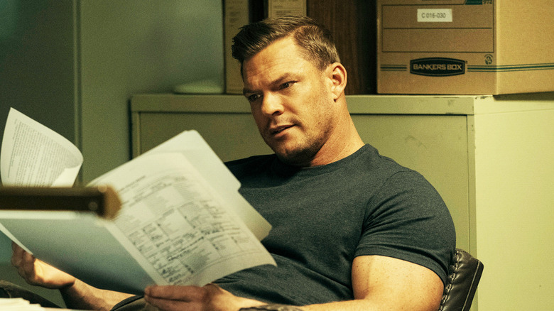 Alan Ritchson in Reacher